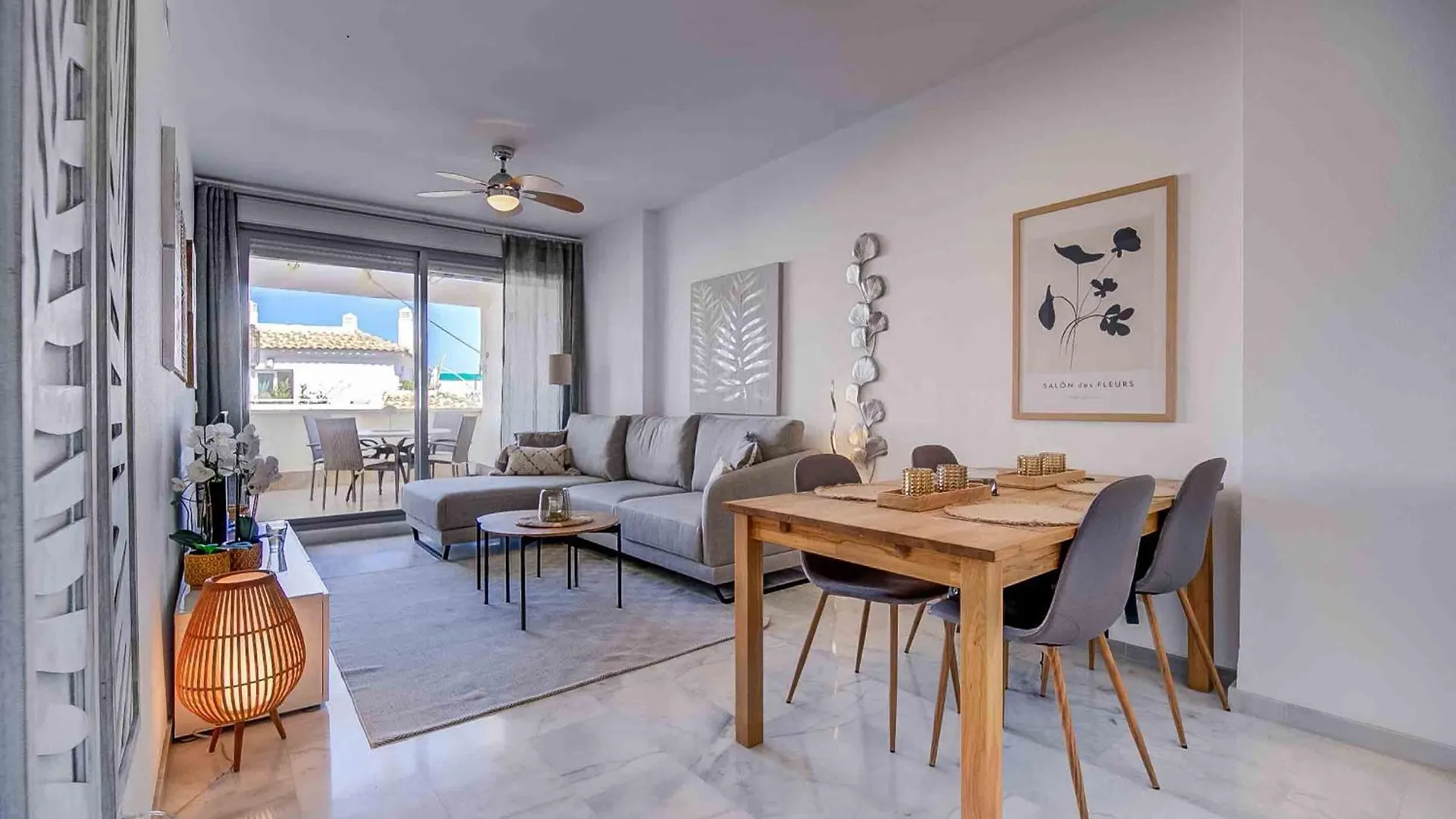 Rooftop Oasis Fuengirola 0*,  Ισπανία